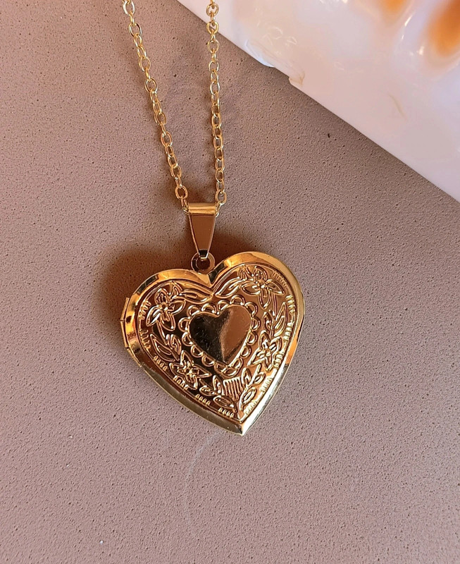 Collier cœur doré